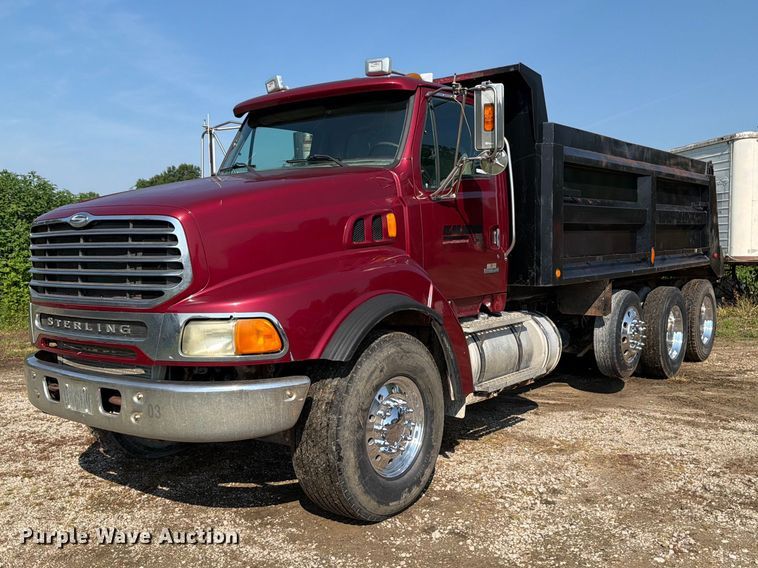 2004 Sterling L9500 Series dump truck - OE9619