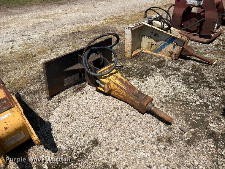 Atlas Copco SBU 230 skid steer breaker - OE9627