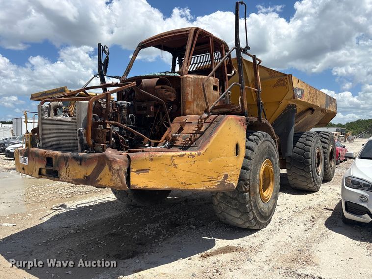 Caterpillar 740 articulated haul truck - YA3715
