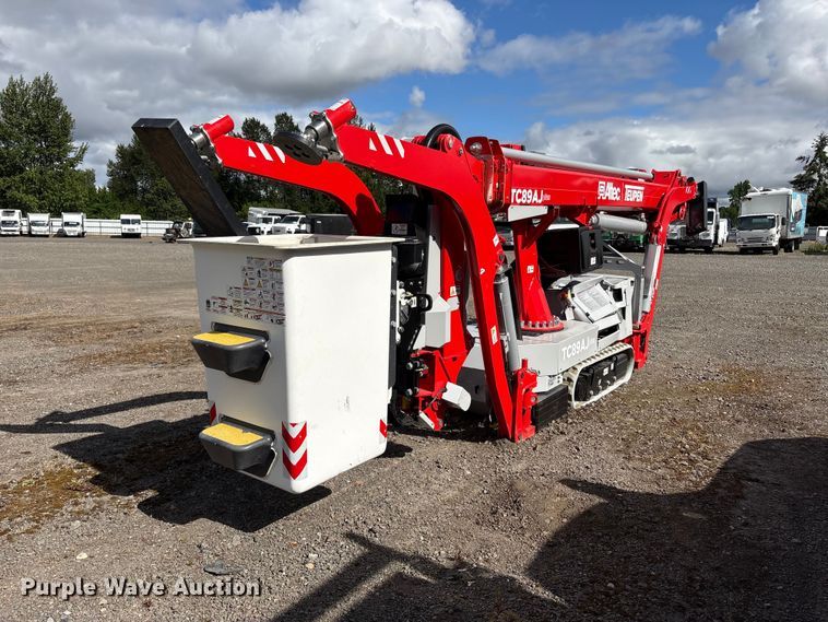 2025 Altec TC89A.plus tracked boom lift - YA3748