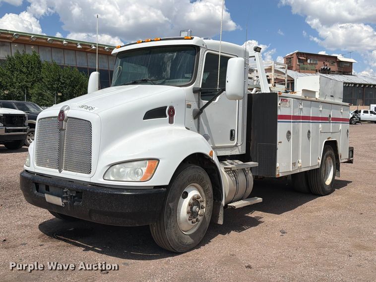 2013 Kenworth T370 utility / service truck - YA3820
