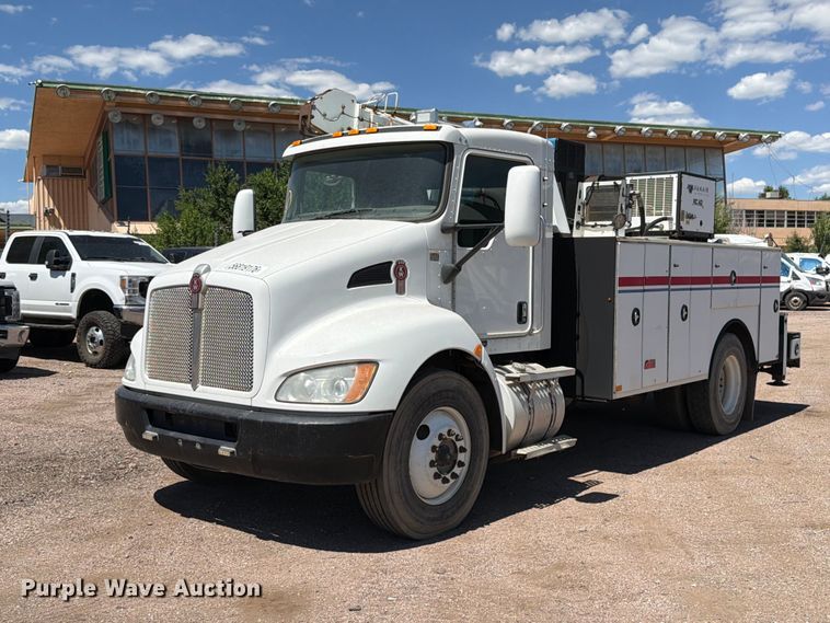 2013 Kenworth T370 utility / service truck - YA3828