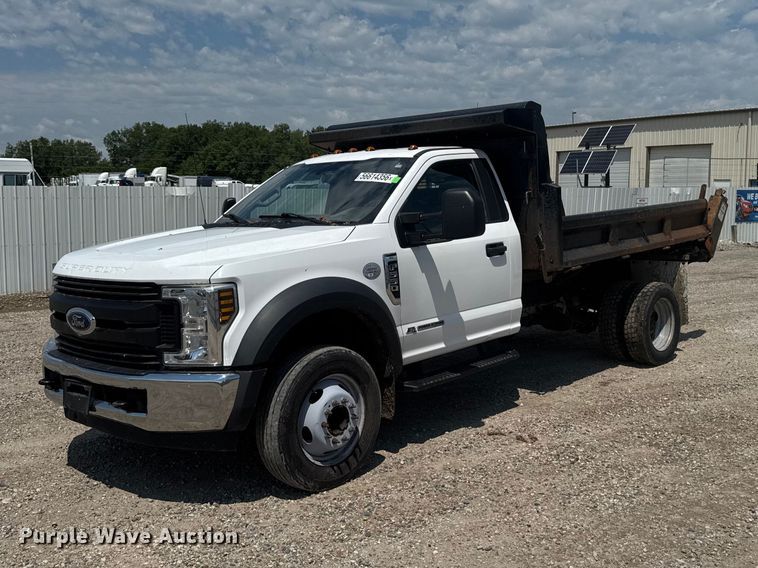 2019 Ford F550 Super Duty dump truck - YA3912