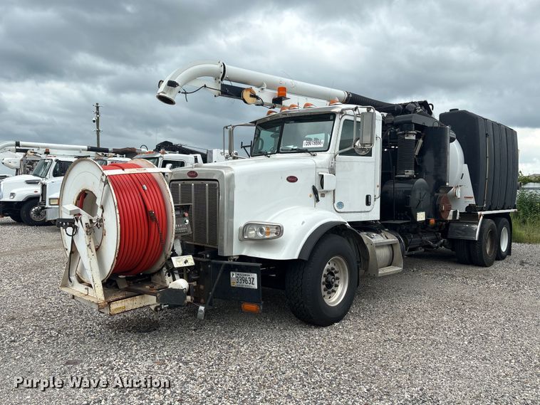 2016 Peterbilt 365 sewer jetter truck - YA4027