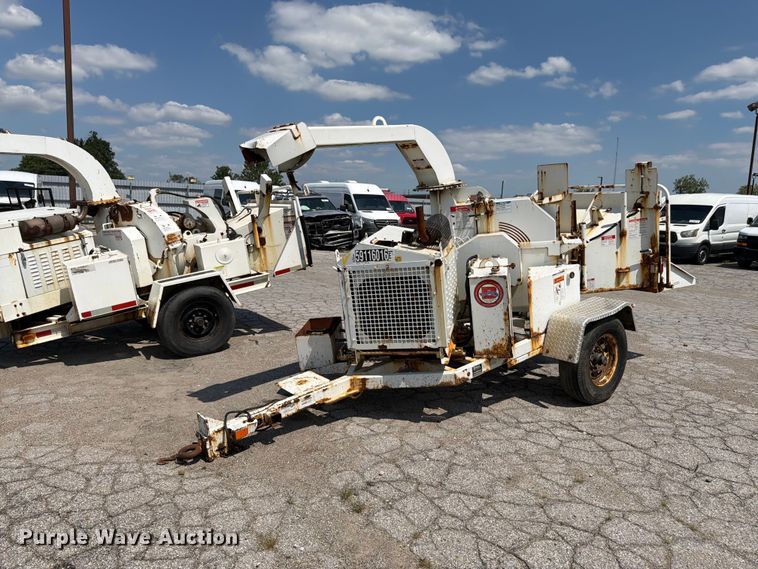 2017 Bandit 200UC wood chipper - YA4039