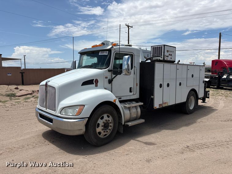 2016 Kenworth T370 utility / service truck - YA4153
