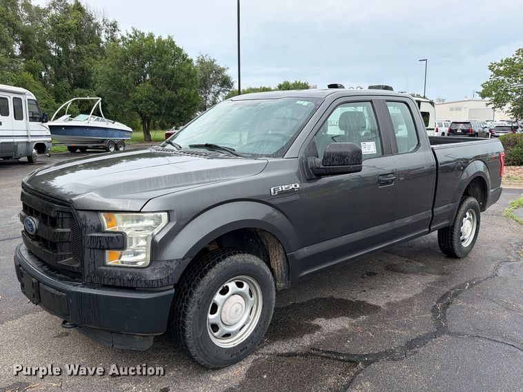 2015 Ford F150 Ext. Cab pickup truck - DU8007