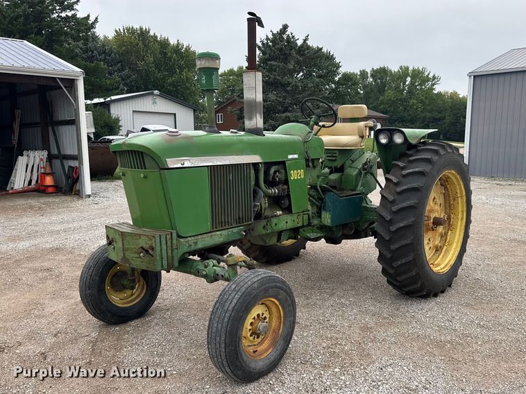 1965 John Deere 3020 tractor - DY3127