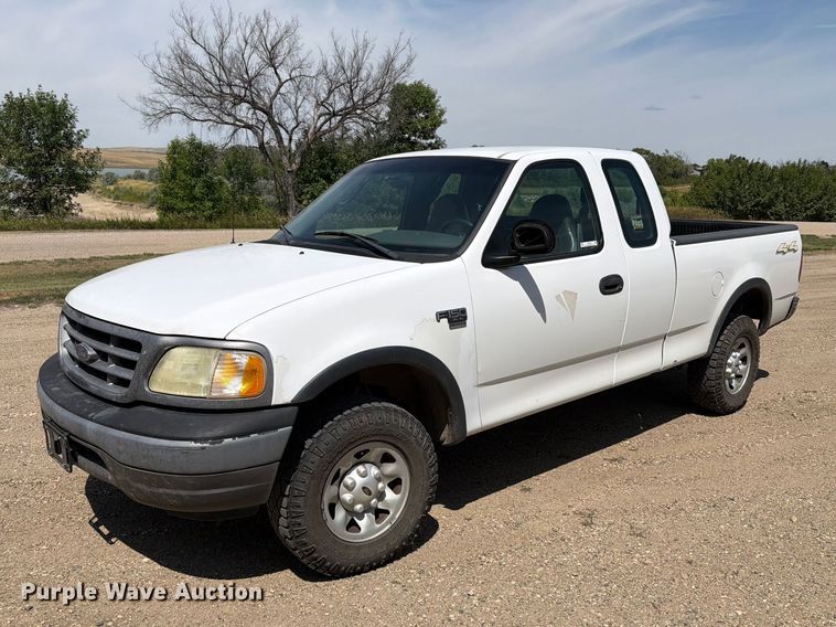 2002 Ford F150 Ext. Cab pickup truck - ER1986