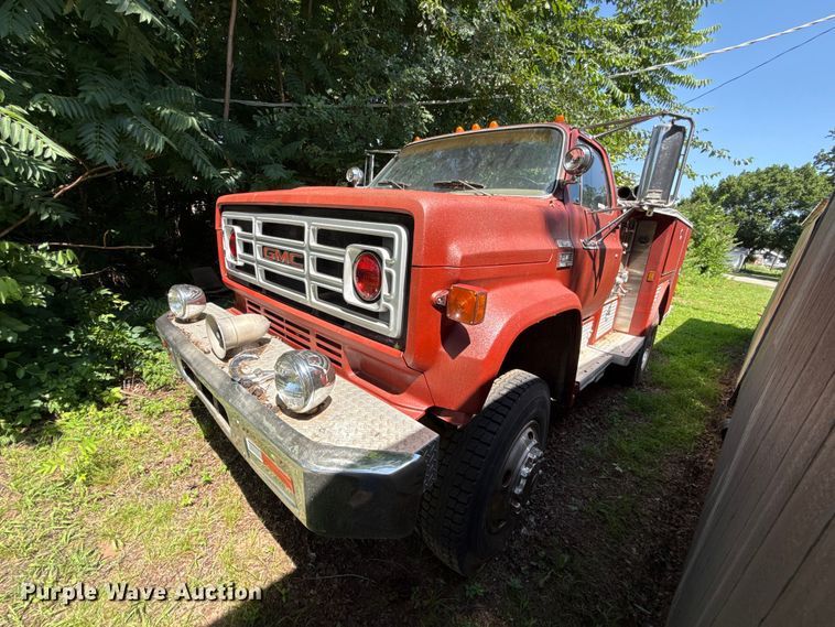 1979 GMC 7000 pumper fire truck - ET6313