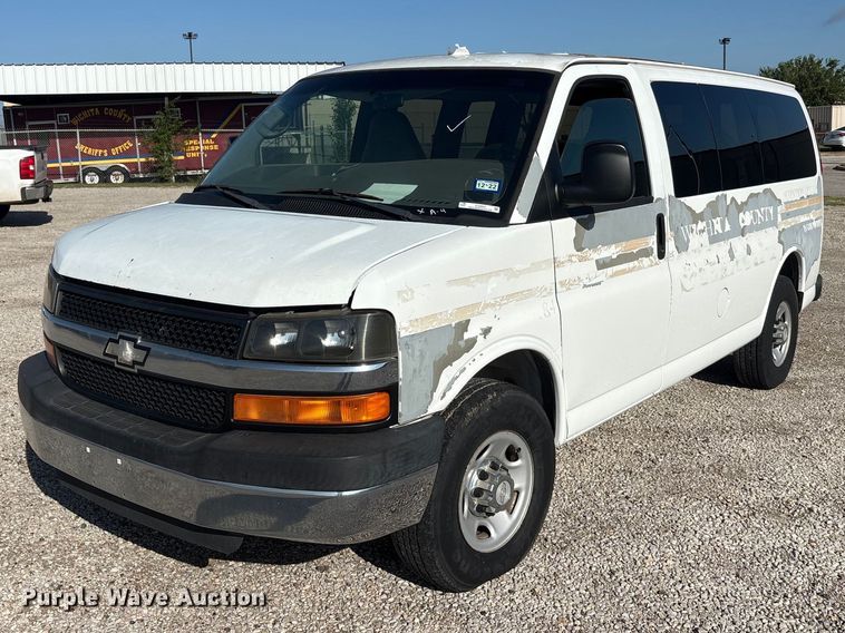 2008 Chevrolet Express van - EU5653