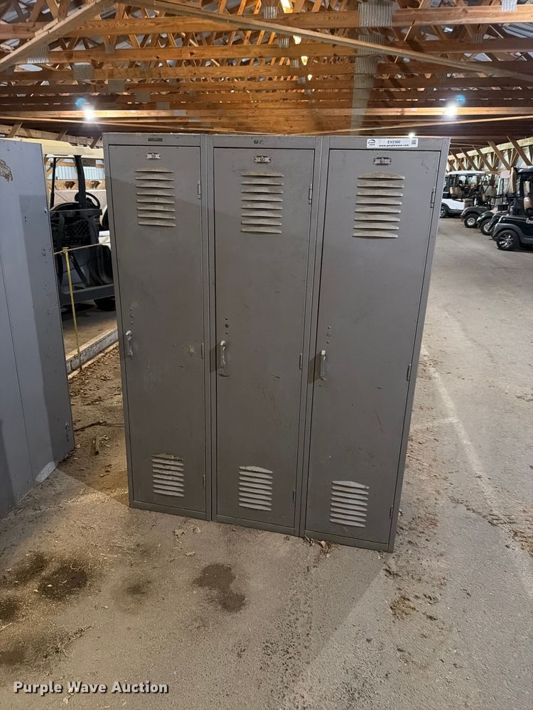 (6) metal locker units - EV2360