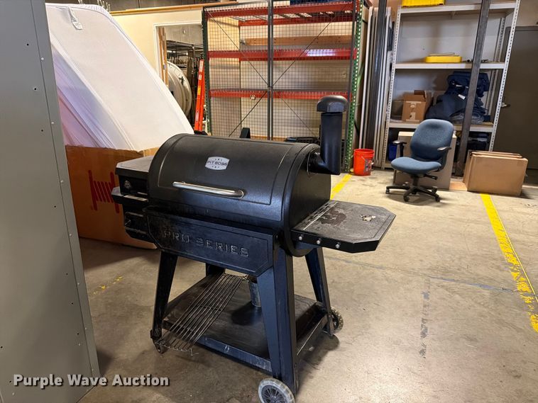 Pit Boss smoker - EV2439