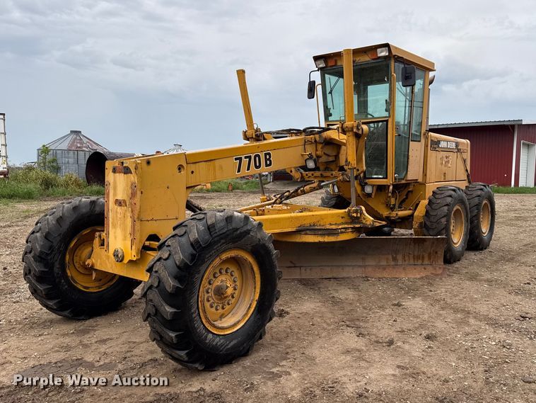 1993 John Deere 770B motor grader - EV6032