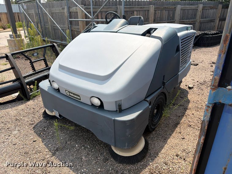 Advance SW8000 sweeper - EW2180