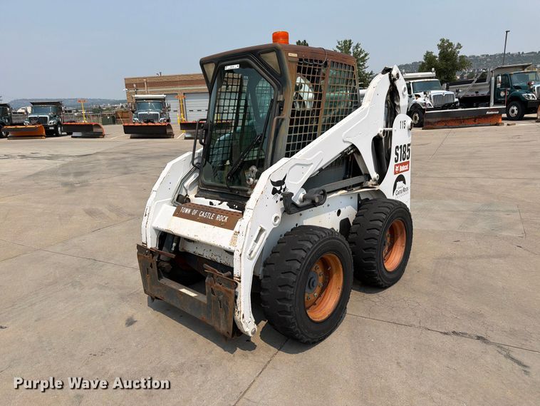 2009 Bobcat S184 skid steer loader - EW2182