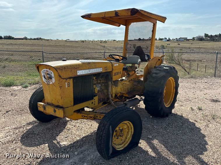 John Deere 301A tractor - EW4128