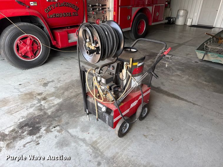 Hotsy pressure washer - EW4191