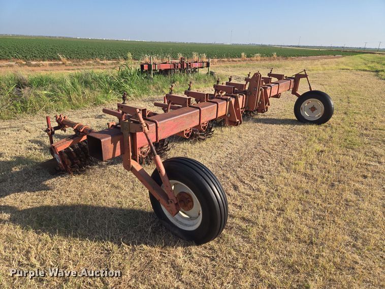 Bush Hog 6400 row crop cultivator - EW8556