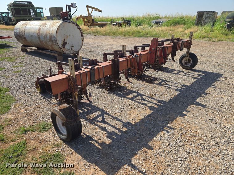 Bush Hog 6400 row crop cultivator - EW8559