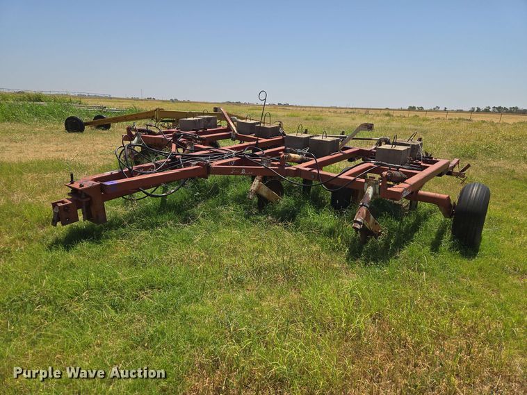 Miller W Flex blade sweep plow - EW8567