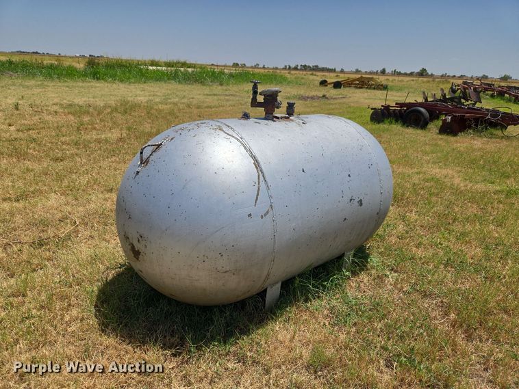 1949 Trinity steel co. propane tank - EW8569