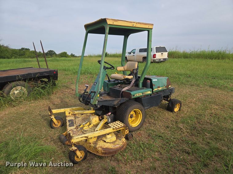 John Deere F935 lawn mower - EW8586