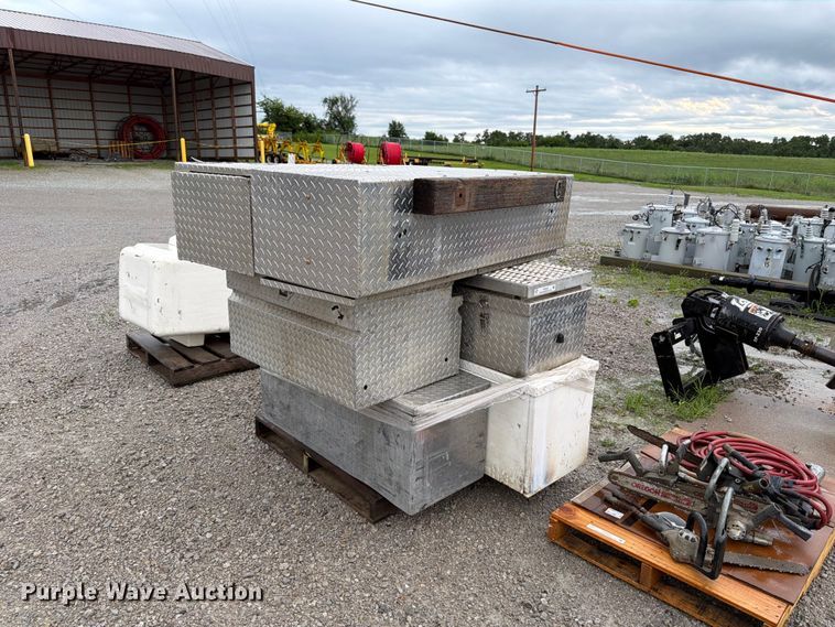 (6) toolboxes - FB5930