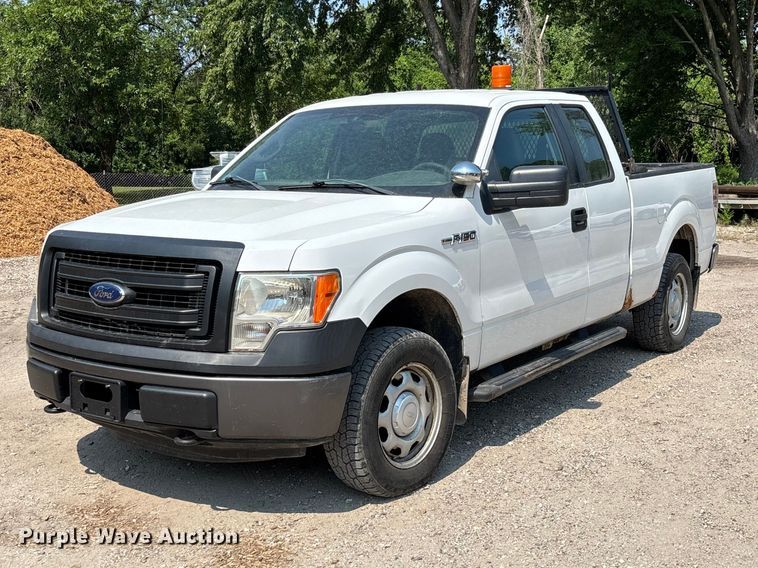 2013 Ford F-150 Ext. Cab pickup truck - FC2013