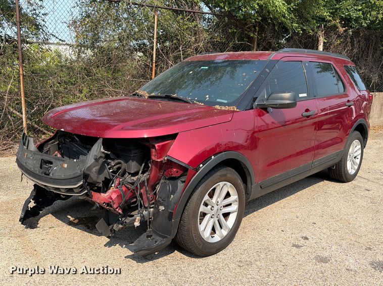 2016 Ford Explorer SUV - FC3277