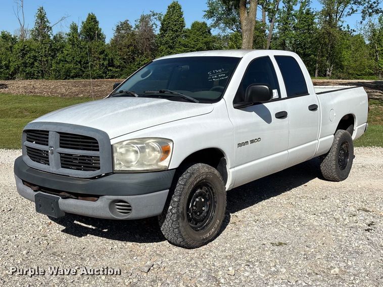 2007 Dodge Ram 1500 Ext. Cab pickup truck - FG0278