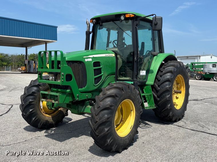 2010 John Deere 6430 MFWD tractor - FG0577