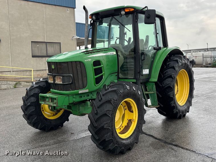 2009 John Deere 6330 MFWD tractor - FG0580