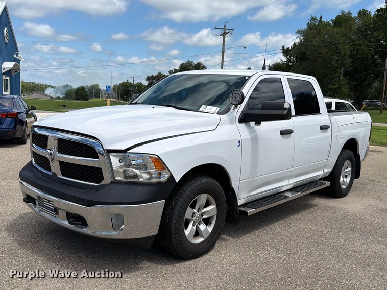 2013 RAM 1500 Crew Cab pickup truck - FH6296