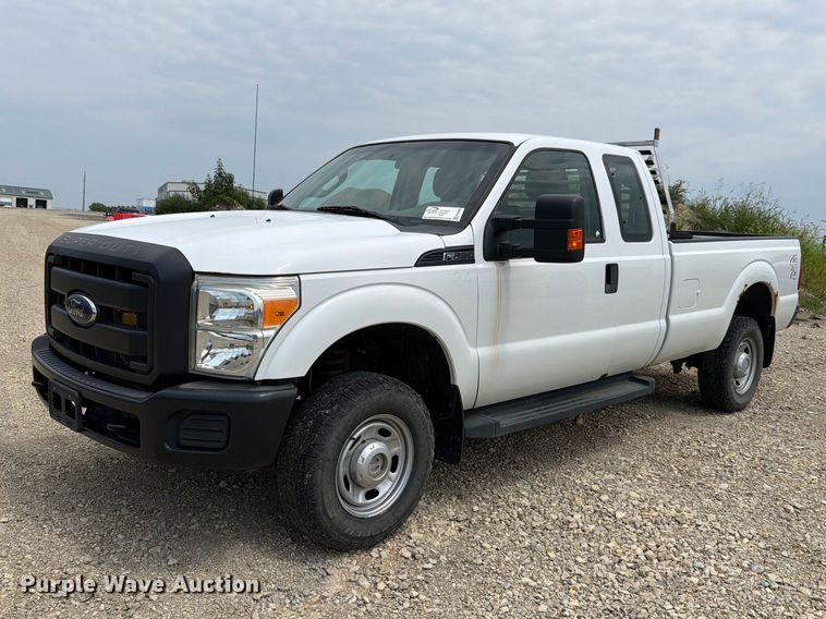 2013 Ford F250 Super Duty XL Ext. Cab pickup truck - FH6300