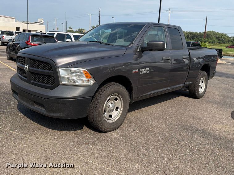 2017 RAM 1500 Ext. Cab dump flatbed truck - FH6302