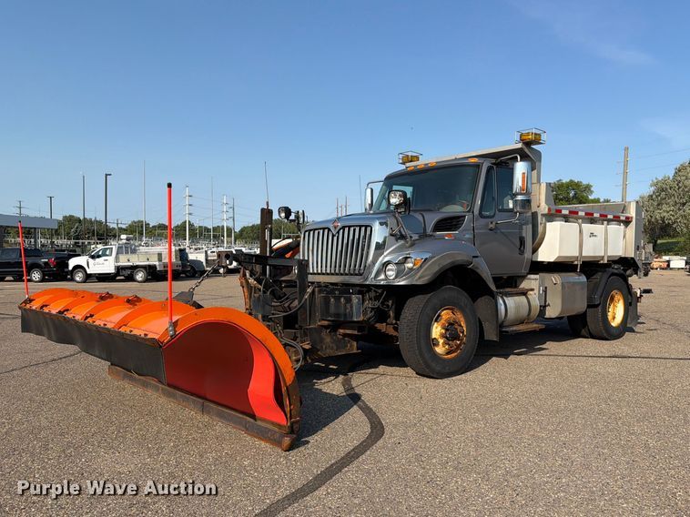 2011 International WorkStar 7400 dump truck - FK3566