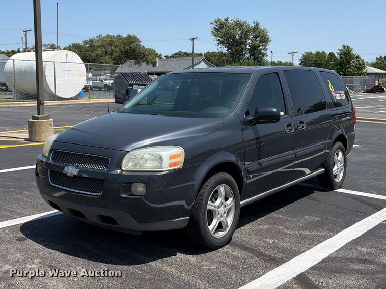 2008 Chevrolet Uplander van - FU4502
