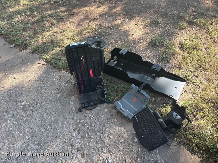 Police equipment. - JM9430
