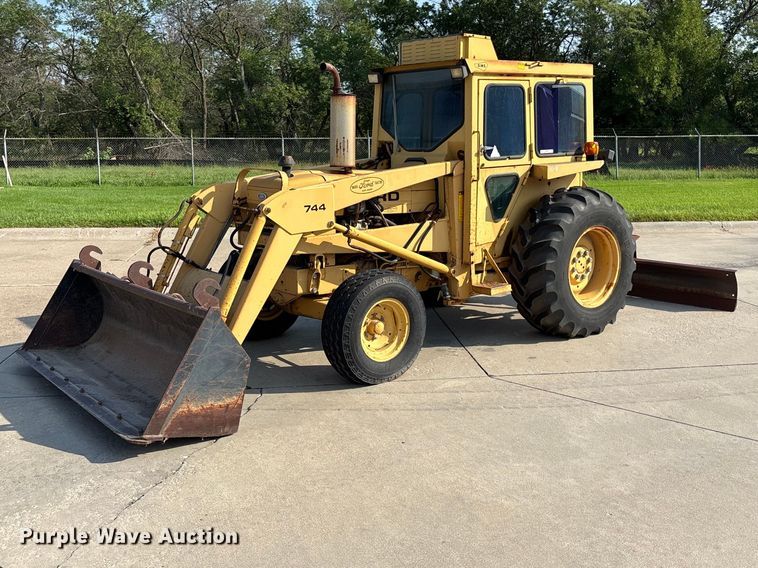 1990 Ford 250C tractor - NM9921