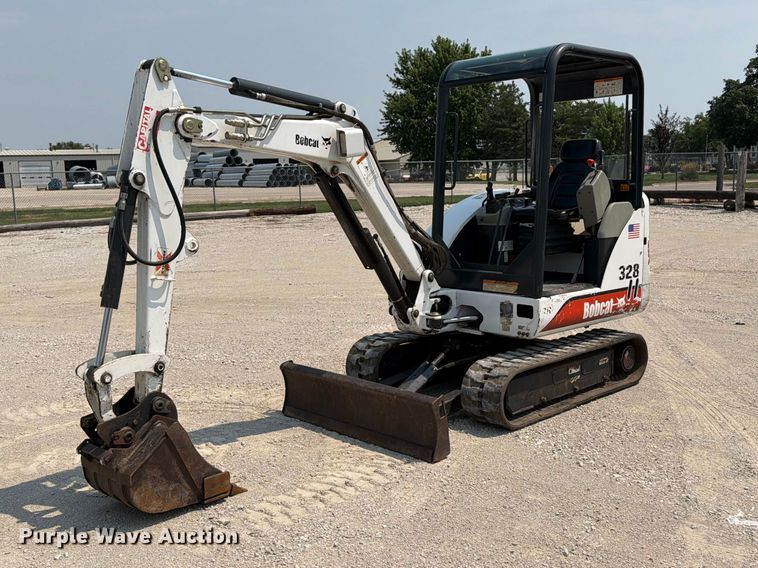 2002 Bobcat 328D mini excavator - OE9670