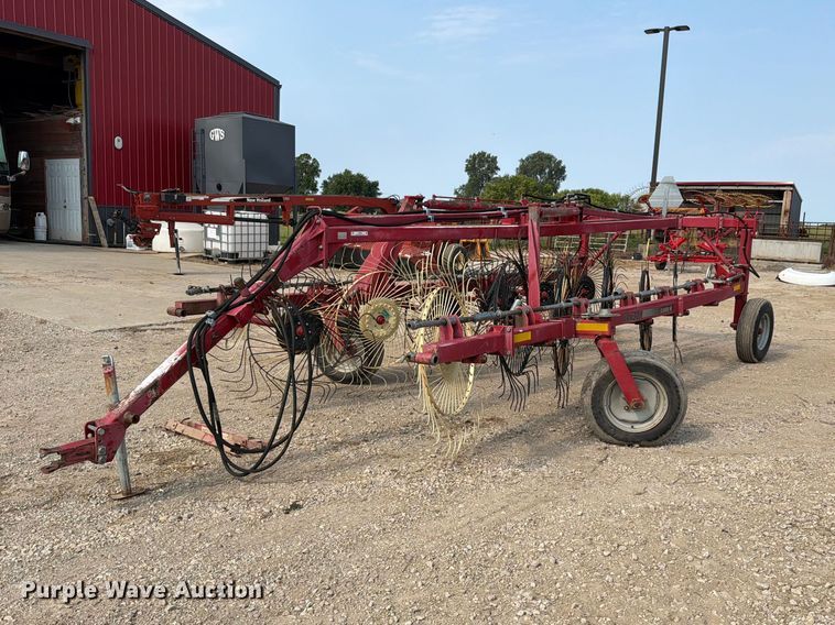 Case IH WRX301 hay rake - EO8686