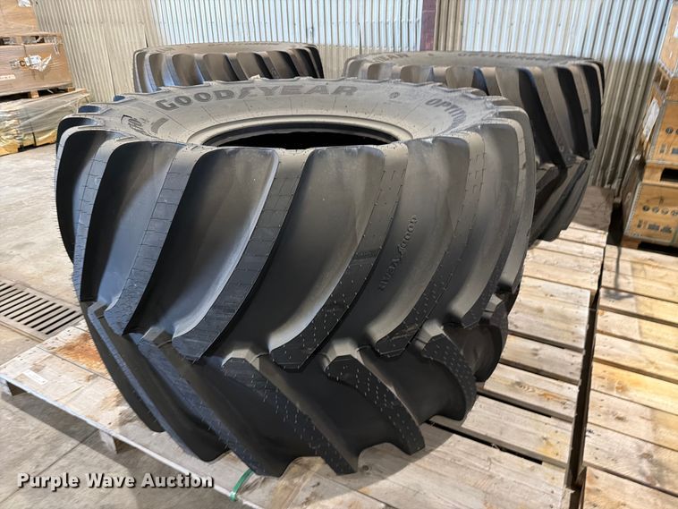 Goodyear VF105/50R32CF0 tire - EU5871
