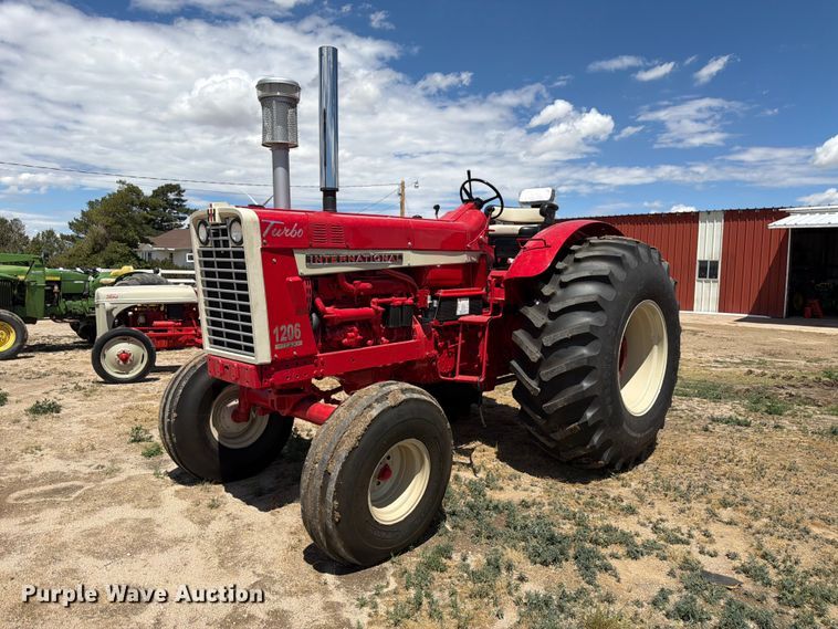 1965 International Harvester 1206 D tractor - EW2146