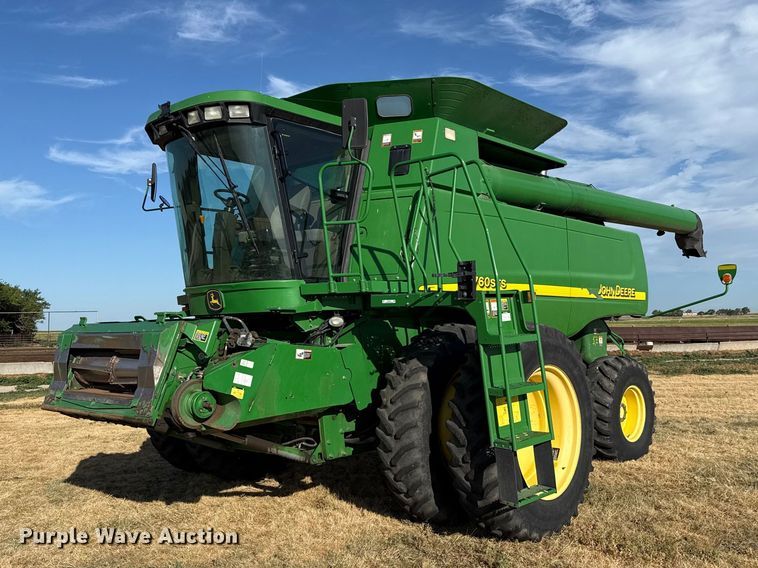 2005 John Deere 9760 STS combine - EW4148
