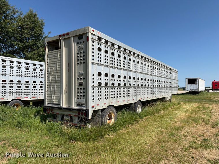 2006 M.h. Eby, Inc livestock trailer - FB5843