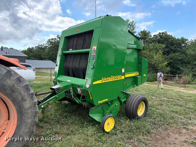 John Deere 567 Megawide round baler - FB5872