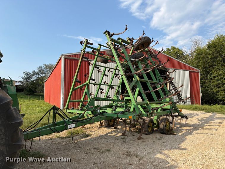 John Deere field cultivator - FK3326
