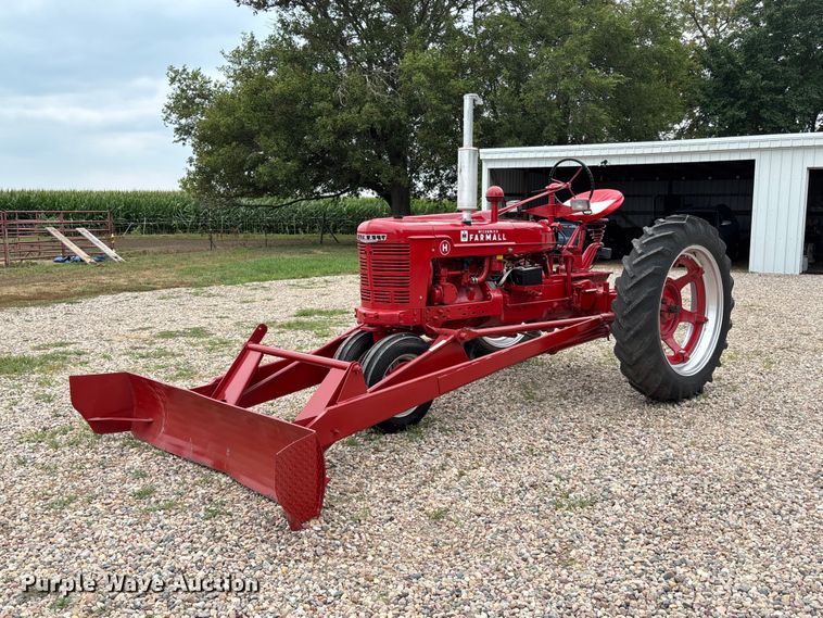 1946 McCormick Farmall H tractor - NM9874