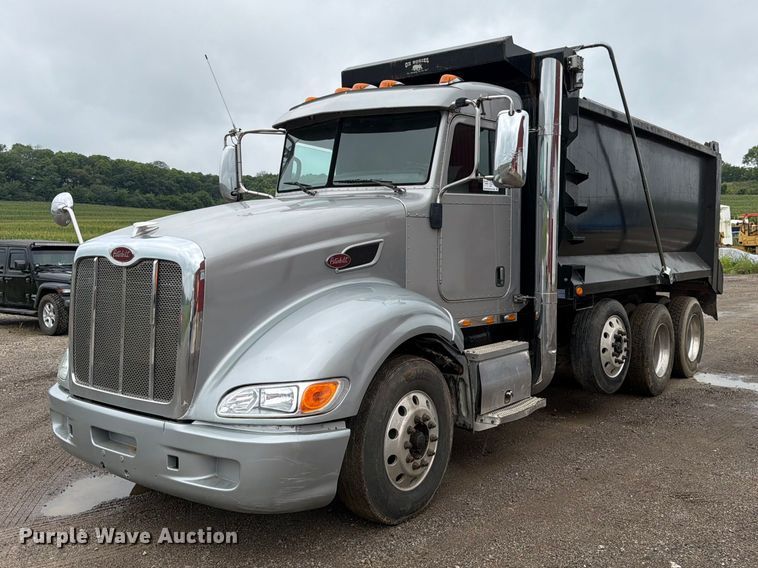 2012 Peterbilt 386 dump truck - DU3510